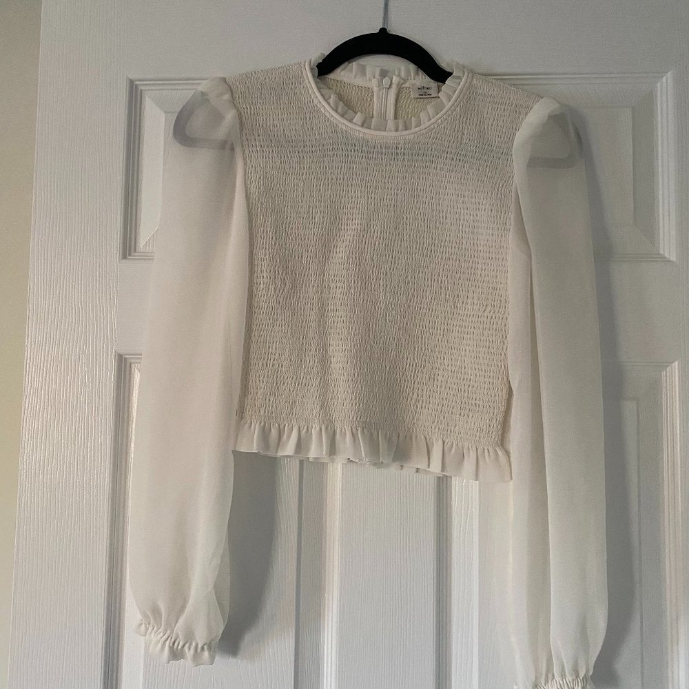 Like New Beautiful Aritzia Wilfred Blouse, Sheer Puffy Sleeves, Size XS, White